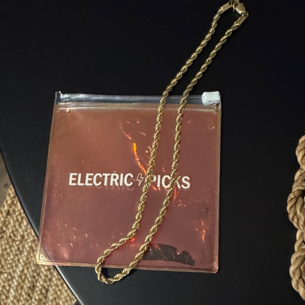 Electric Picks Gold Rope Chain